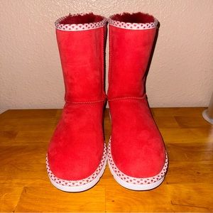 Ugg Valentine’s - Classic Shorts with Hearts Women’s 9